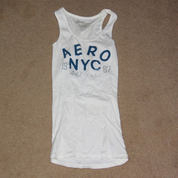 Final sale 🌞 Aeropostale 3 tank tops & 1 Tee Lot - Picture 3 of 5